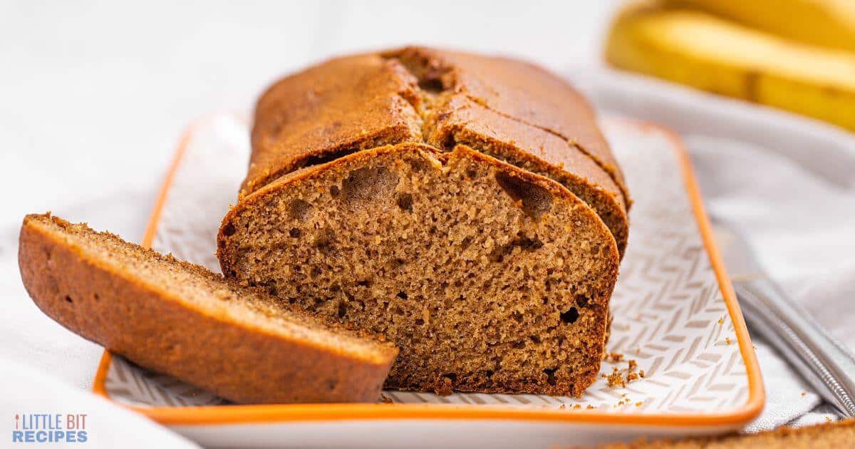 https://littlebitrecipes.com/wp-content/uploads/2022/10/mini-banana-bread-loaf-l.jpg