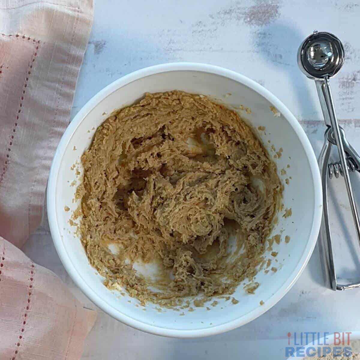 peanut butter mixture in bowl.