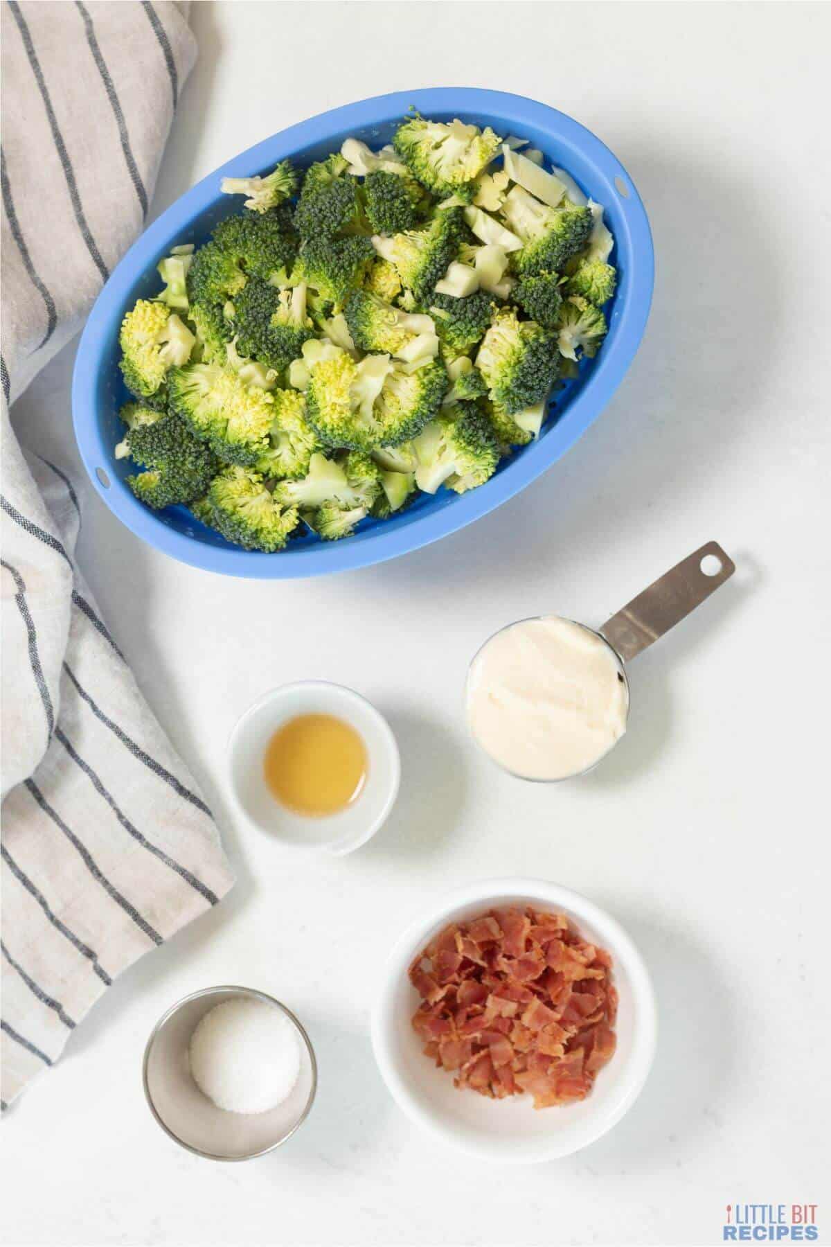 broccoli salad recipe ingredients.