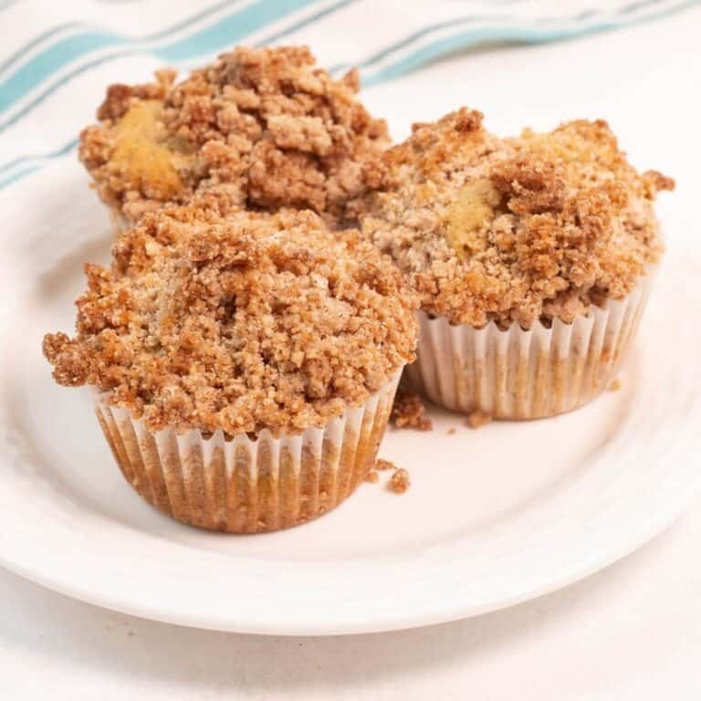 Cinnamon Coffee Cake Muffins Little Bit Recipes