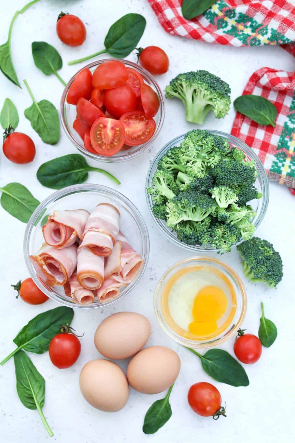 Sheet pan eggs and bacon recipe ingredients.