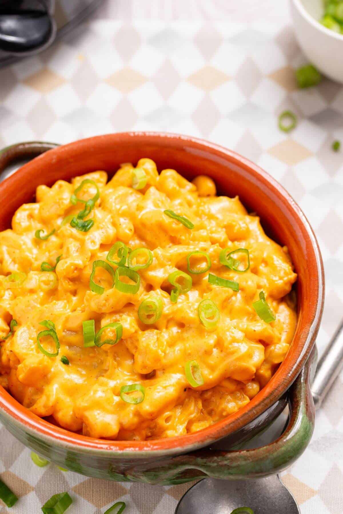 Cheesy macaroni and cheese in a bowl.