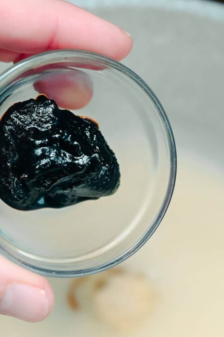 Homemade Brown Gravy (No Drippings) | Little Bit Recipes