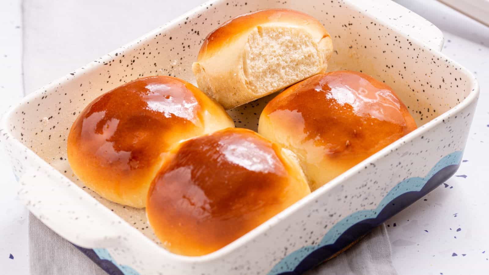 Yeast rolls in baking dish.